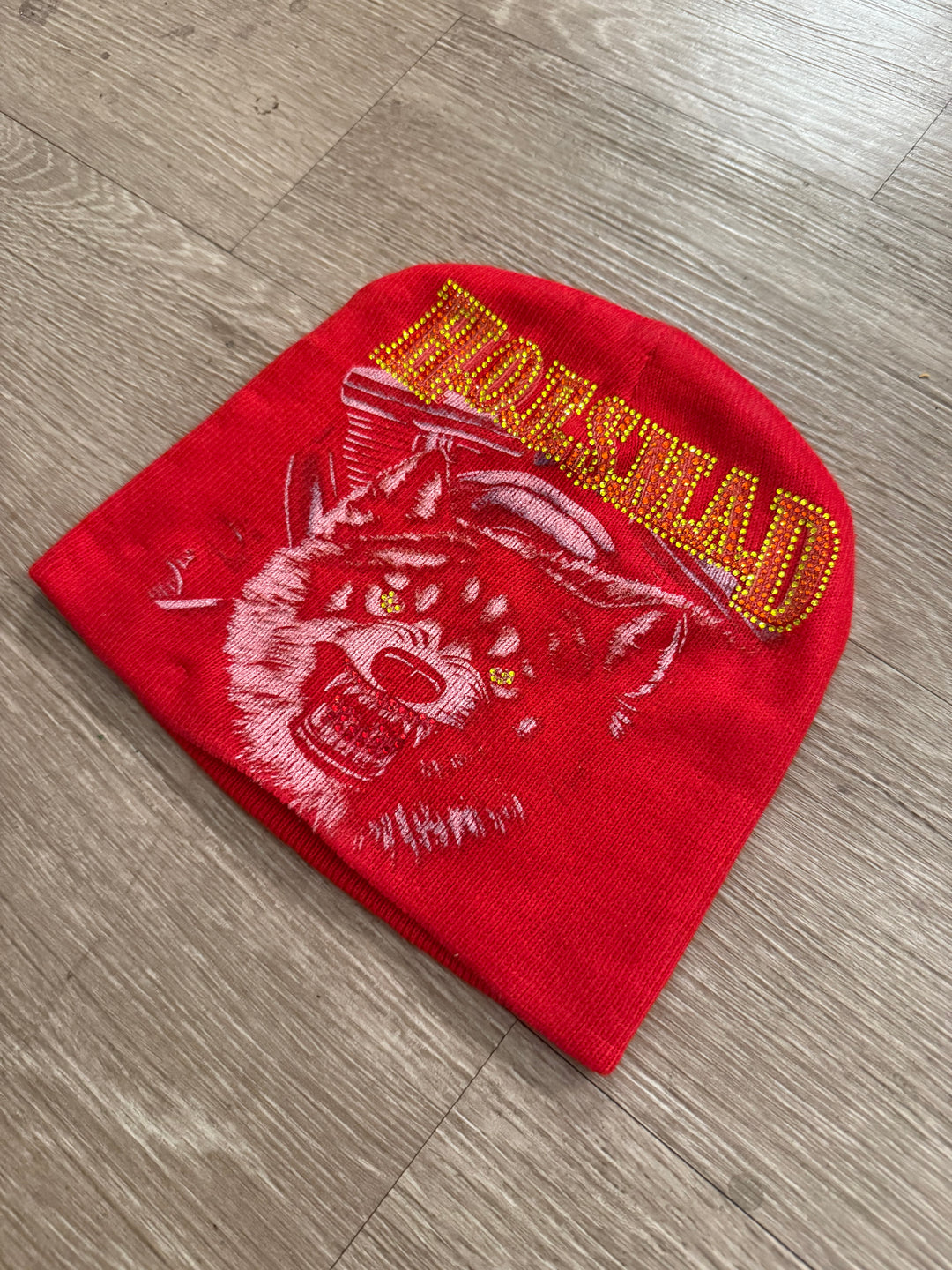 Hoesmad Wolf Rhinestone Red Beanie